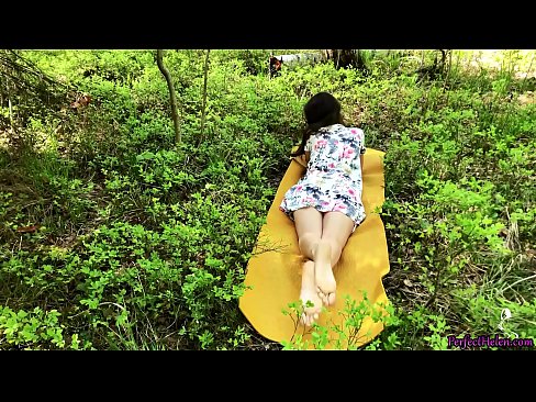 ❤️ 陌生人在Tinder上自慰我的阴部,并在树林里热情地做爱 ❤️ Quality porn❌️❤