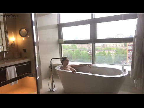 ❤️ 巨大的宝贝 激情地在浴室里撸起了她的阴部 ❤️ Quality porn❌️❤