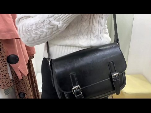 ❤️ 年轻婊子FeralBerry在试衣间用假阳具公开自慰 ❤️ Quality porn❌️❤